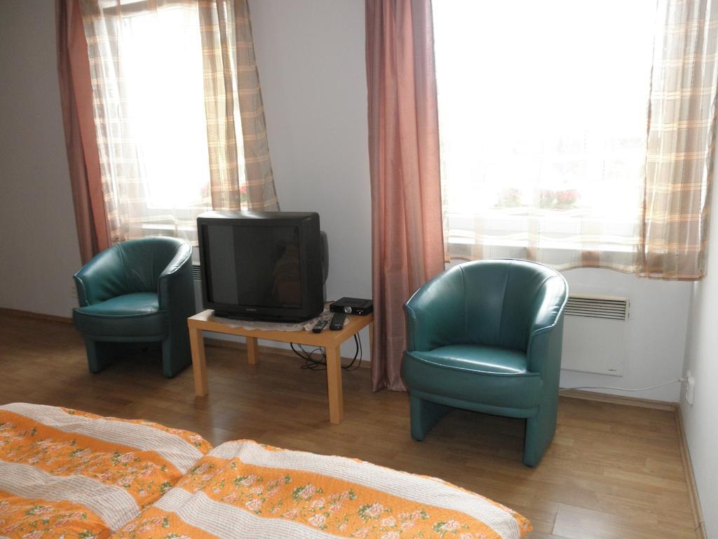 Ehila Hotel Karlovy Vary Room photo